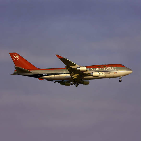 ブリキ　飛行機　ノースウェスト　DC4 NORTHWEST AIRLINES 4 ENGINE AIRPLANE TIN TOY JAPAN FOR PARTS